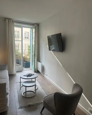 Hyper Centre St Germain Avec Terrasse Exterieure サン＝ジェルマン＝アン＝レー