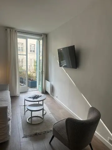 Hyper Centre St Germain Avec Terrasse Exterieure サン＝ジェルマン＝アン＝レー